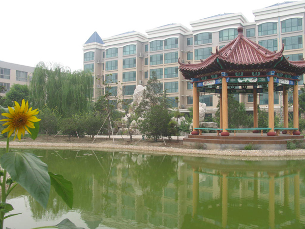 太極搪玻璃設(shè)備公司