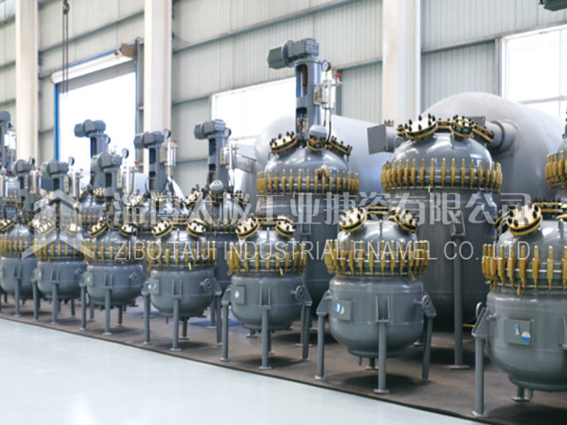 太極搪玻璃設(shè)備堅(jiān)決實(shí)行廠家直銷(xiāo)政策! 太極搪玻璃設(shè)備堅(jiān)決實(shí)行廠家直銷(xiāo)政策!