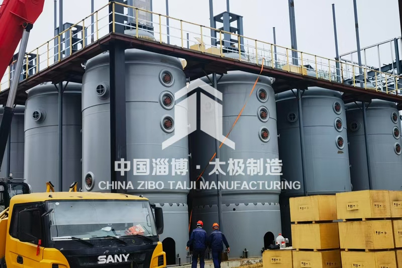 行業(yè)頭條：太極制造 9 萬升大型搪玻璃反應釜安裝現(xiàn)場報道?